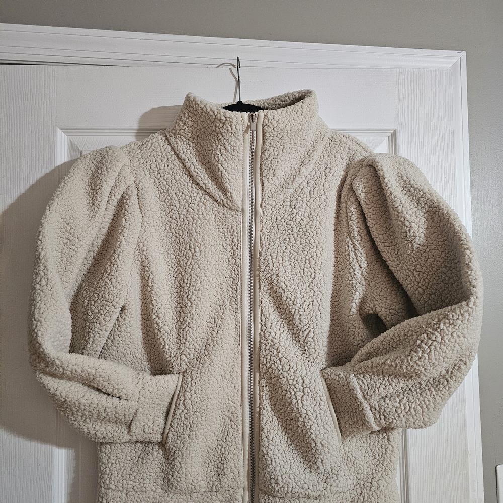 Women's Express Cream Sherpa Jacket